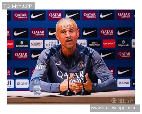 恩里克坚定支持舍瓦利耶：后卫失误不影响我们对他的信任